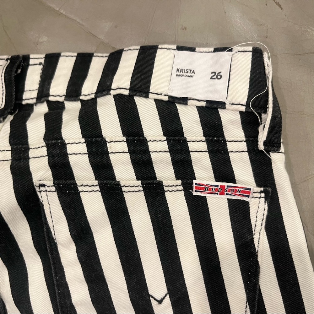 Hudson Beetlejuice black white striped jeans pants sz 26